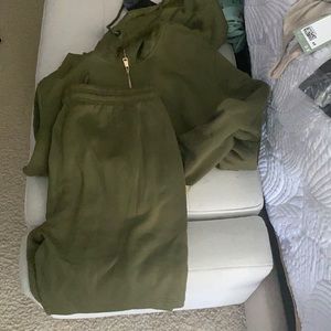 Men’s track short/sweatshirt set